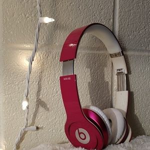 beats solo (by dr. dre)